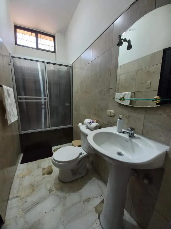 Del Sol Suites - Apartamento Familiar Guayaquil 2*,