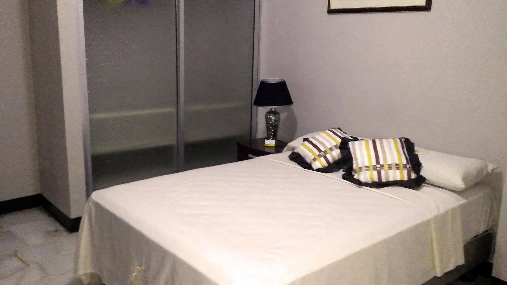 Aparthotel Del Sol Suites - Apartamento Familiar Guayaquil