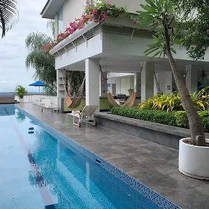 Casa Penas Siglo Xxi **** Guayaquil
